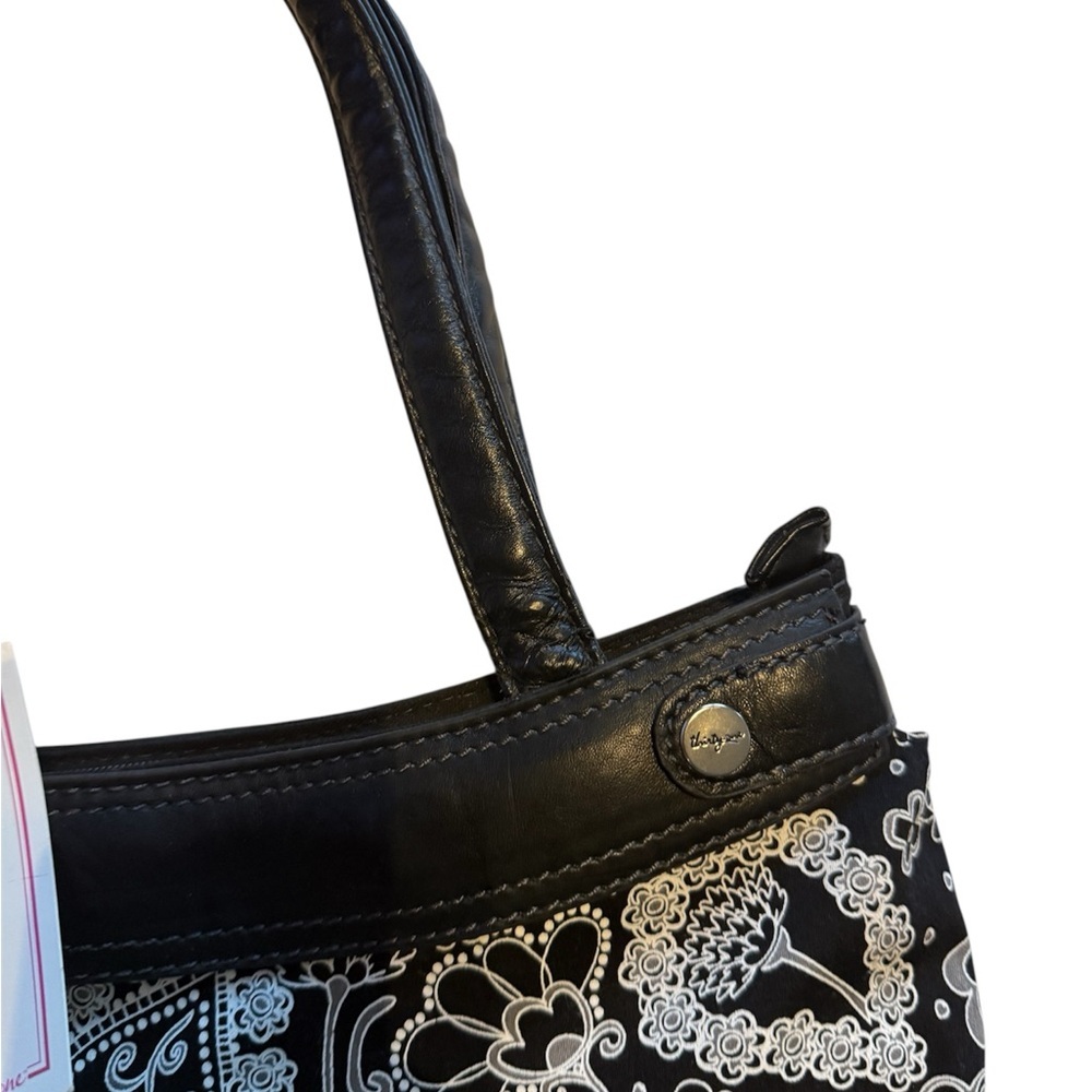 Thirty-One Paisley Skirt Purse Black and White Shoulder Bag - Picture 4 of 5